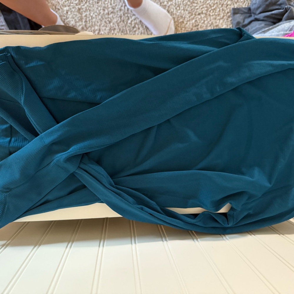 Lululemon long sleeve swiftly tech